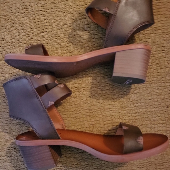 LUCKY BRAND sandal 8 - Picture 2 of 7